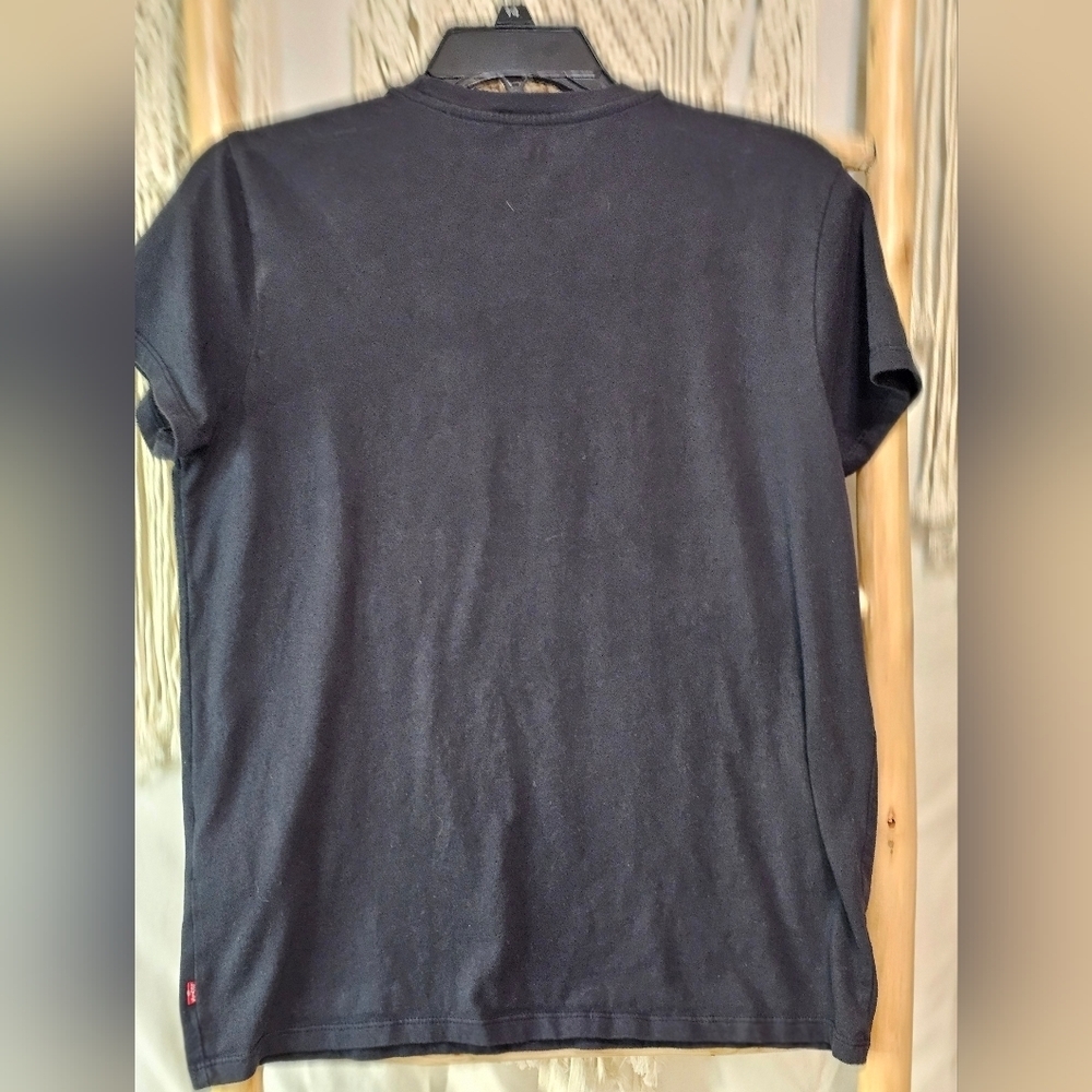 Levis - Picture 6 of 6